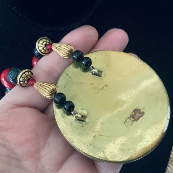 HANDMADE VINTAGE PENDANT STATEMENT NECKLACE RED JADE/SWAROVSKI CRYSTAL 1980S - Picture 5 of 7